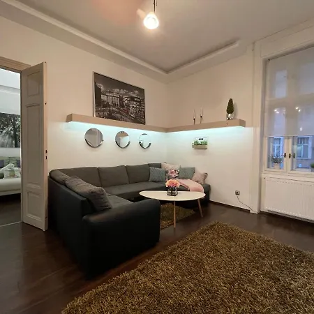 Apartment St3 *