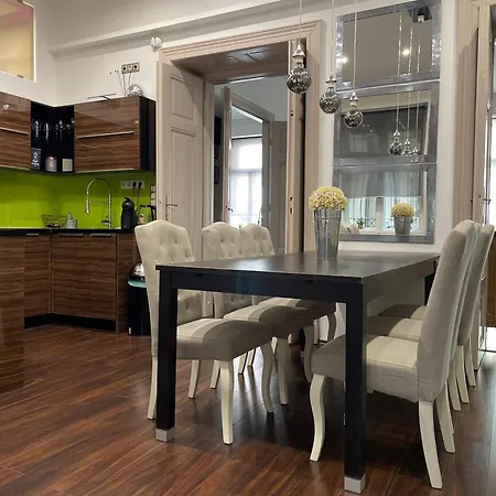 Apartment St3 *